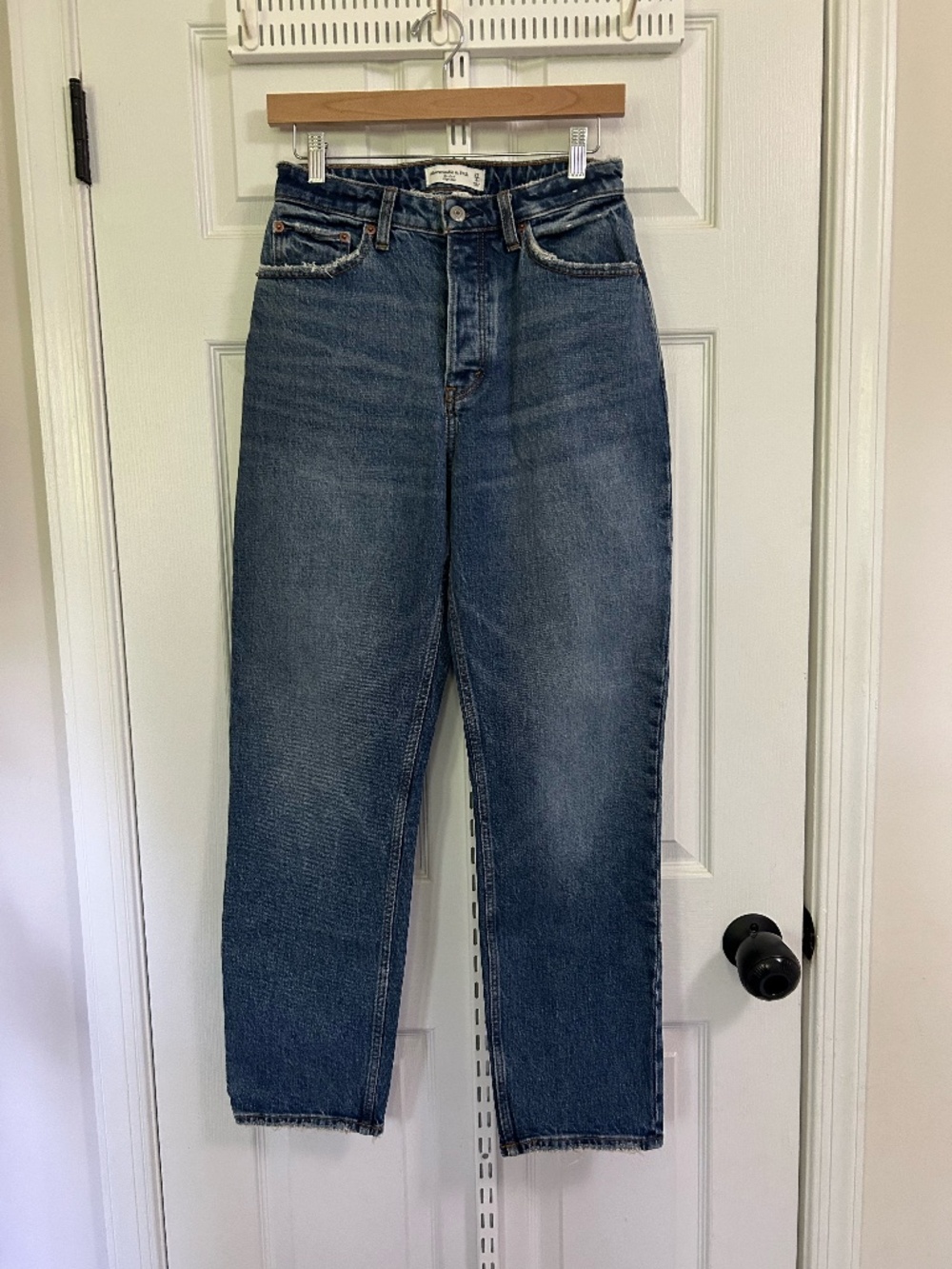 Abercrombie & Fitch The Dad Curvy High Rise Jeans
